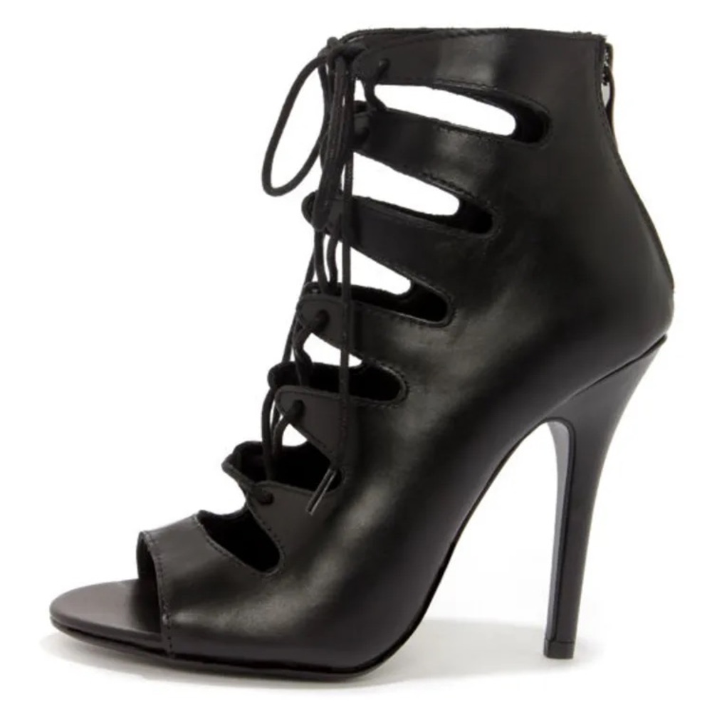 Chinese Laundry Jackpot Lace Up Heel Size 9
